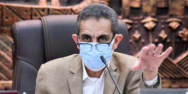 محافظ الغربية يناقش طرح عدد من المشروعات بنظام حق الانتفاع