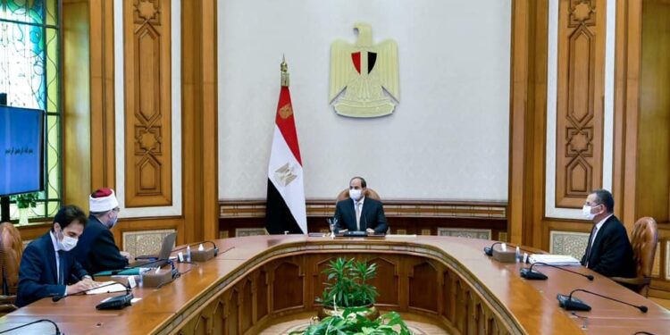 السيسي يوجه بتكوين جيل متميز من الأئمة والدعاة المستنيرين لصياغة رأي عام ديني منضبط