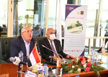 "القصير" و"الداودي" يشاركان فى مؤتمر تأهيل المساقي وتطبيق أنظمة الري الحديث بقنا