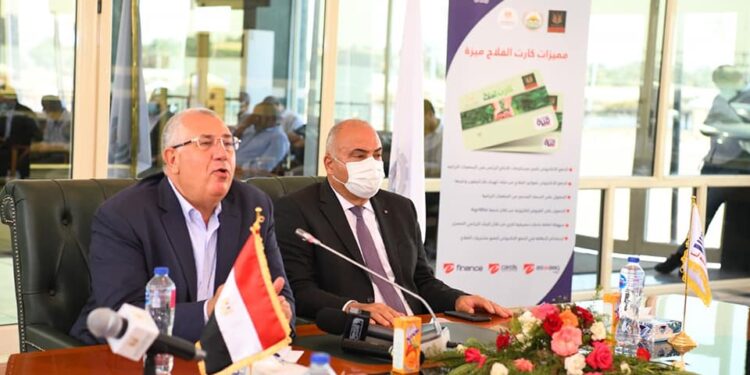 "القصير" و"الداودي" يشاركان فى مؤتمر تأهيل المساقي وتطبيق أنظمة الري الحديث بقنا