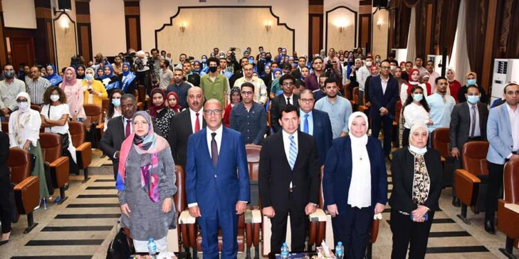 وزير الشباب والرياضة يشهد اطلاق فعاليات مسابقة بداية حلم