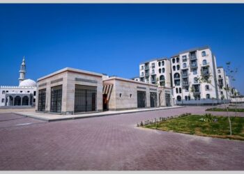 أول مزاد علنى