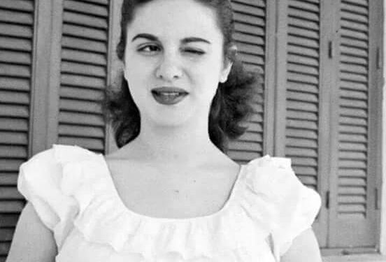 سيدة الشاشة العربية فاتن حمامة.