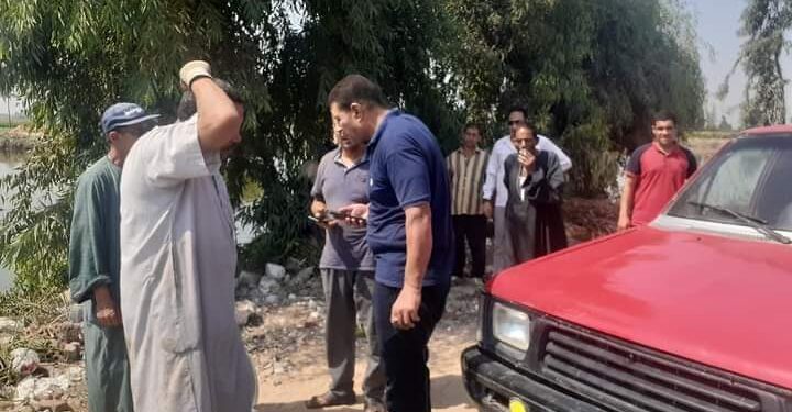 إنقلاب سيارة ربع نقل محمله بالخضار داخل مياة النوبارية دون وقوع إصابات.