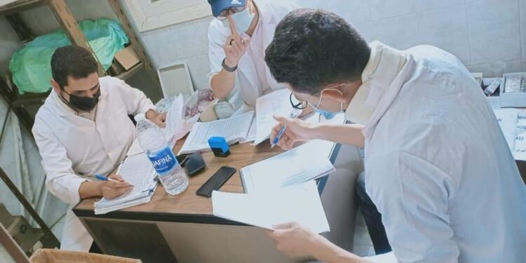 الكشف على 1050 مواطن في قافلة طبية ضمن مبادرة «حياة كريمة» بالغربية.