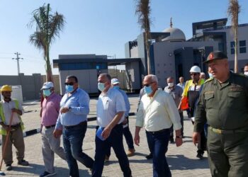 وزير الرى و محافظ بورسعيد  يتفقدان محطة معالجة مياه مصرف بحر البقر  بشرق بورسعيد .