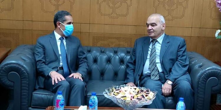 محافظ الغربية يهنئ رئيس هيئة قضايا الدولة بمناسبة توليه منصبه الجديد.