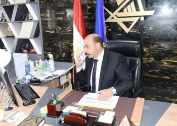 محافظ أسوان يهنئ أوائل الثانوية العامة من ابناء المحافظة