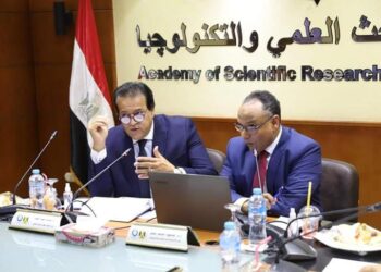 وزير التعليم العالي  يرأس اجتماع مجلس أكاديمية البحث العلمي والتكنولوجيا