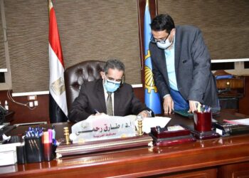 محافظ الغربية يعتمد نتيجة الدور الثاني للشهادة الإعدادية للعام الدراسي ٢٠٢٠/٢٠٢١.