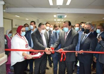 وزير التعليم العالي ورئيس جامعة الإسكندرية يفتتحان وحدة قسطرة القلب ووحدة بنك الدم العلاجي بمستشفي سموحة الجامعي .