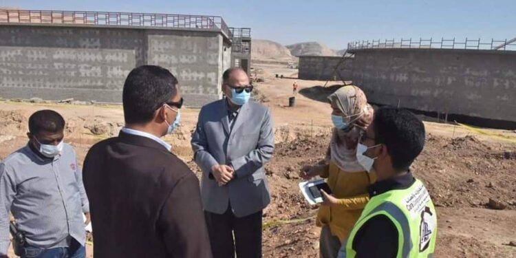 محافظ أسيوط يتفقد أعمال توسعات محطة معالجة الصرف الصحي بالحبايشة.