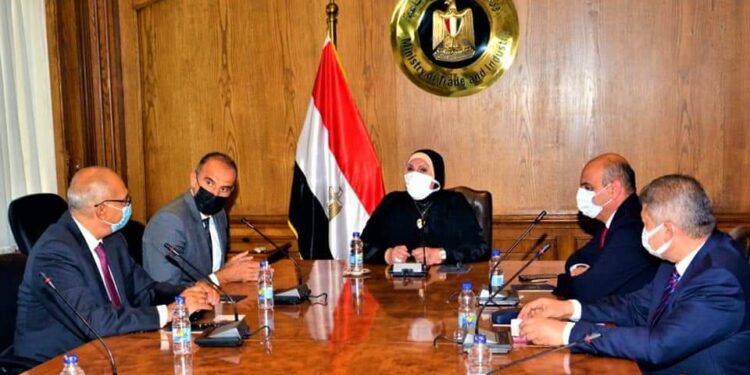 نيفين جامع لقاءً موسعاً مع السيد لؤي الشرفا الرئيس التنفيذي لشركة جنرال موتورز العالمية