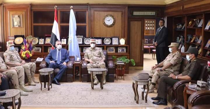 محافظ كفر الشيخ يناقش  التعاون بين المحافظة وجهاز الخدمة الوطنية