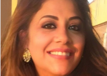 رحلة بين صفحات الأزمان