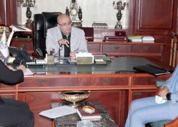 محافظ بني سويف يبحث تعظيم سبل التعاون مع مشروع تعزيز فرص المرأة في التصنيع الزراعي