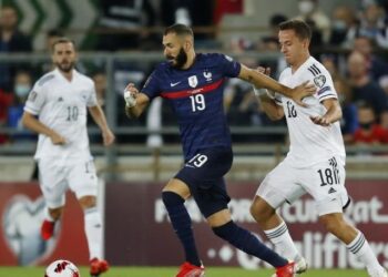 فرنسا تتعادل مع البوسنة في الجولة الرابعة لتصفيات كأس العالم