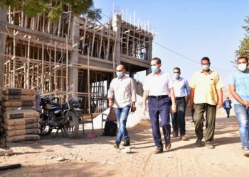 جولة صباحية لمحافظ الغربية لمتابعة مشروعات حياة كريمة بقرى نهطاى