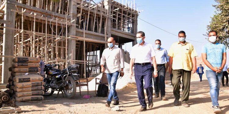 جولة صباحية لمحافظ الغربية لمتابعة مشروعات حياة كريمة بقرى نهطاى