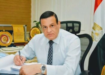 محافظ البحيرة :- رفع كفاءة وصيانة عدد 20 عمارة سكنية تضم 20 محل و380 وحدة سكنية