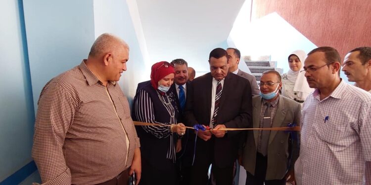 محافظ البحيرة يفتتح مدرسة رشيد التجارية المشتركة بتكلفة 7 مليون و300 الف جنيه