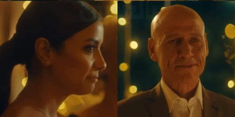 فى عيونه دمعة