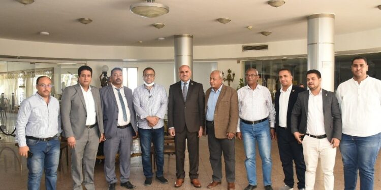 رئيس جامعة الأقصر