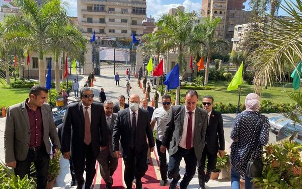 رئيس جامعة بنها يؤكد