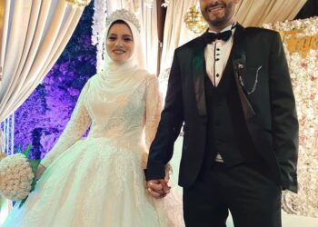 حكايه وطن تهنئ اجمل عروسين ايه واحمد