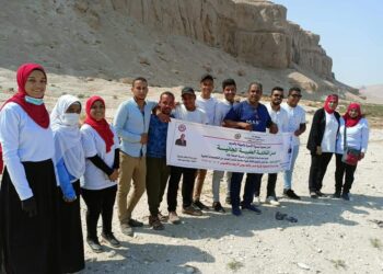 مباشر متابعه وحده السكان والصحه بقنا للقافله الطبيه بقريه ابو حزام