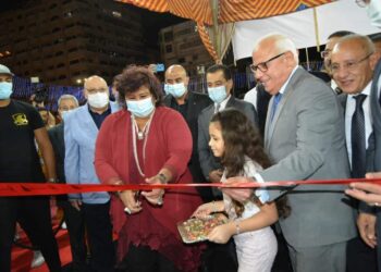 تحت رعاية رئيس