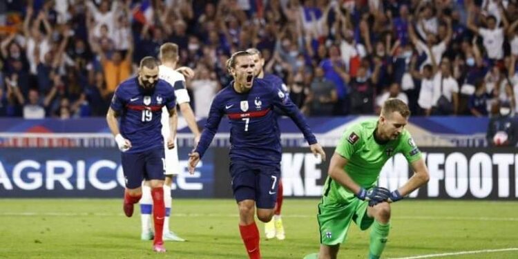 فرنسا تهزم فنلندا بهدفين دون مقابل في تصفيات كأس العالم.