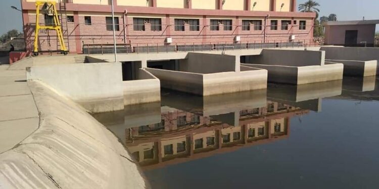 إنشاء وإحلال وتجديد عدد (٣٢) محطة جديدة ، واستلام ابتدائى لعدد (١٠) محطات.