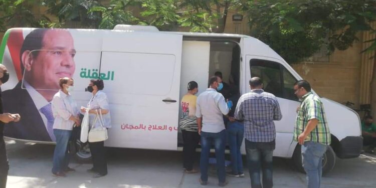 إنتشار الفرق المتنقلة بمحافظة الغربية لتطعيم المواطنين بلقاح كورونا.