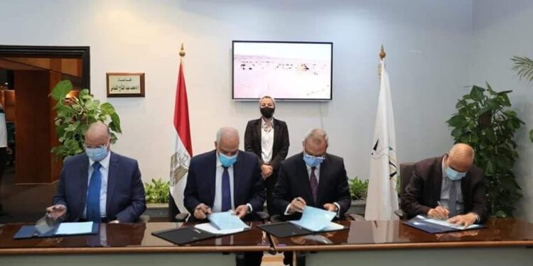 توقيع الاتفاقية الوزارية لمشروع إدارة تلوث الهواء وتغير المناخ في القاهرة الكبرى.