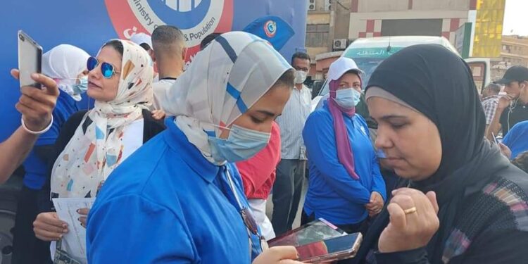 استمرار فعاليات حملة “معا_نطمئن لتطعيم المواطنين بلقاح كورونا.