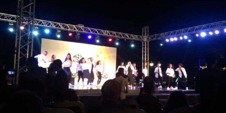 “محافظ الاسكندريه ووزيره الثقافه يفتتحان مهرجان الاسكندريه السينمائي الدولي لدول البحر الأبيض المتوسط في دورته 37”.