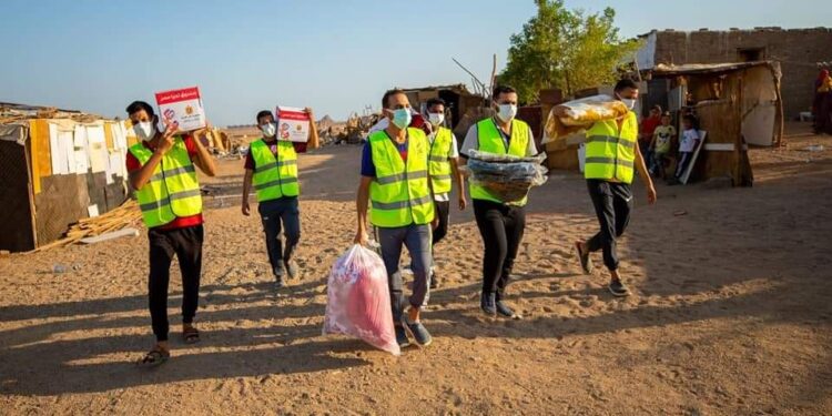 صندوق تحيا مصر يطلق قافلة حماية اجتماعية لرعاية 2000 أسرة بالرويسات وسانت كاترين.