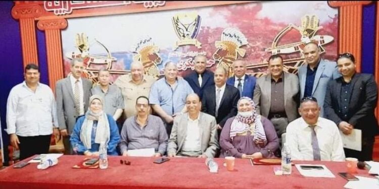 “وكيل تعليم دمياط” يشهد ندوة التنظيم والإدارة.