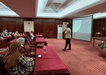 صيدلة حلوان تشارك في تدريب صيادلة وزارة الصحة في الصيدلة الاكلينيكية.