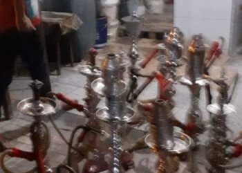 لجنه الإجراءات الاحترازيه بالبحيرة تقوم بتحرير محاضر عدم ارداء كمامه بعدد(١٥)، ٧ انذار بيئى، ٥ انذار غلق ، واحراز ١٥ شيشة