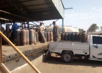 ضبط4454 أسطوانة غاز مدعم بدون إختبار تسريب شديدة الخطورة بمستودع بكفر الزيات