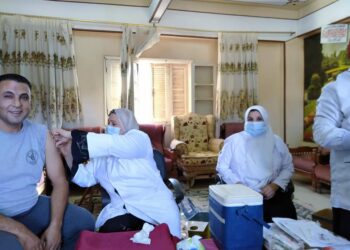 لقاح كورونا فايزر يصل الي مركز شباب زفتي