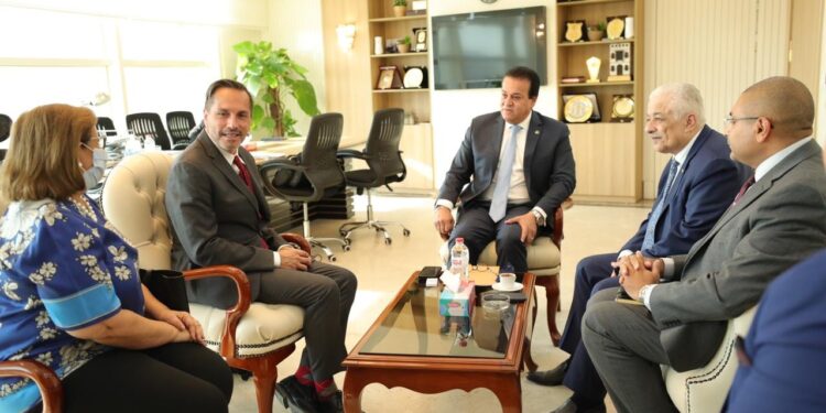 وزير التعليم العالي