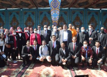 الدكتور ممدوح مهدي