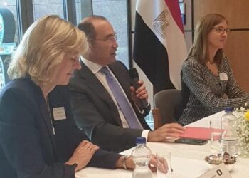 السفير المصري في برلين يستقبل نخبة من مجتمع الأعمال الألماني