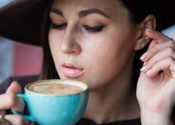 "قهوتي والطَّريق"