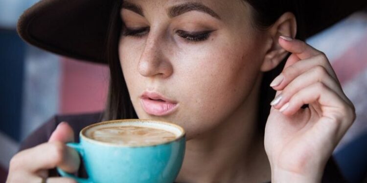 "قهوتي والطَّريق"