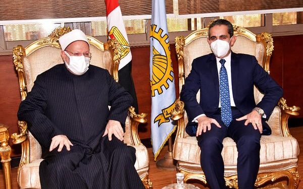 محافظ الغربية ومُفتى