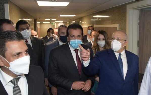 عبد الغفار والخشت